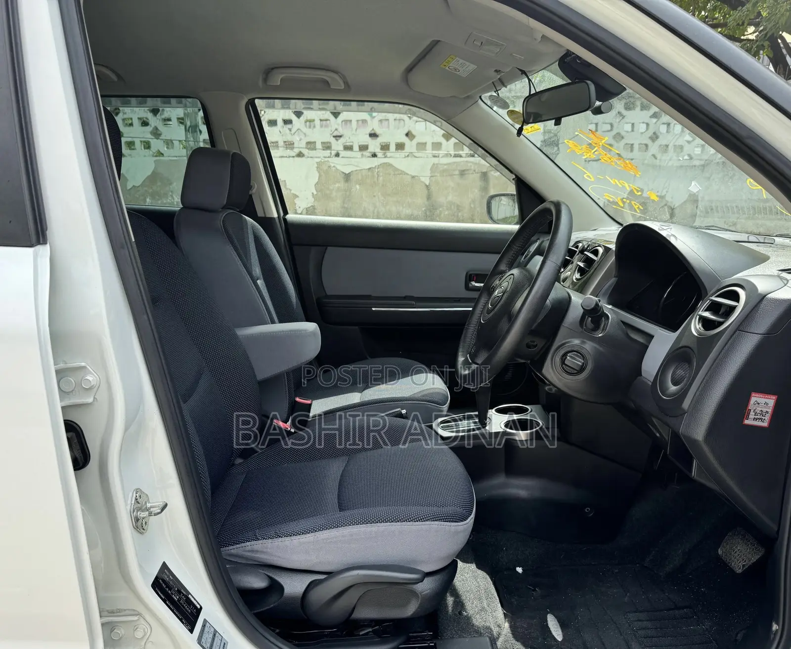Mazda Verisa 2008 White