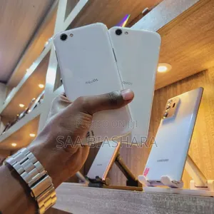 Sharp R1 64 GB White
