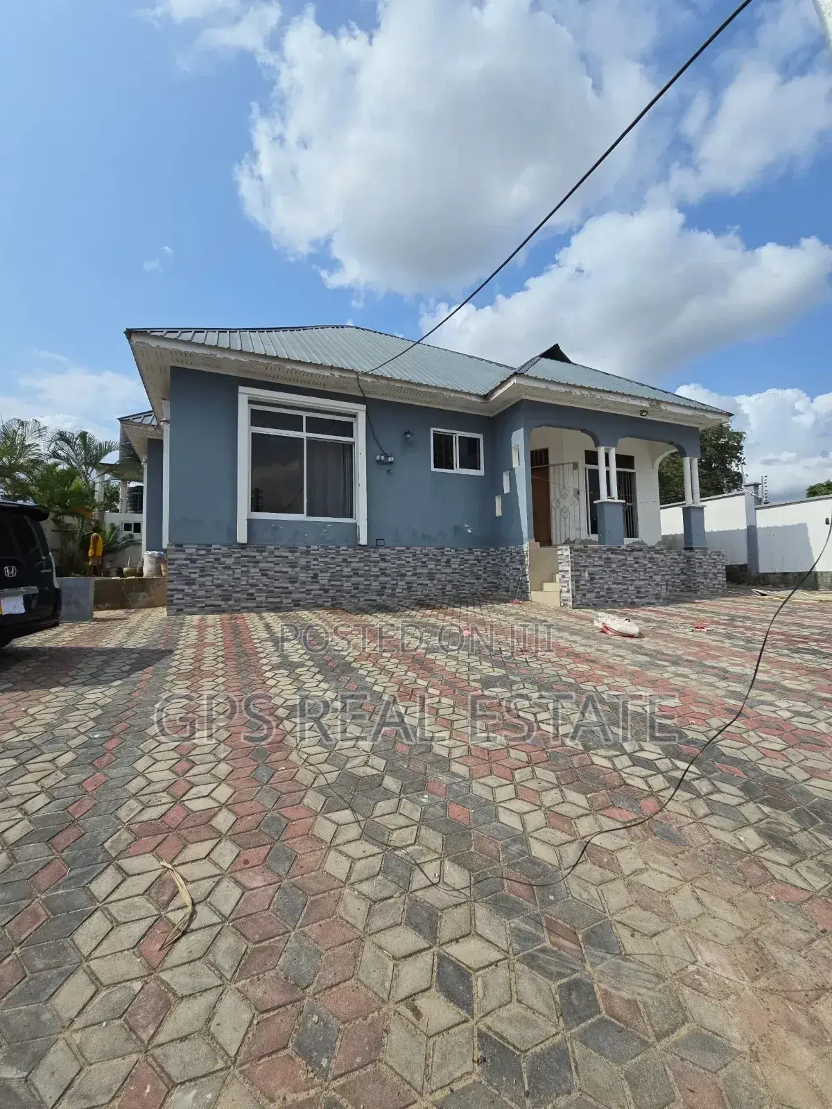 3bdrm House in Kimara Mwisho, Kinondoni for sale