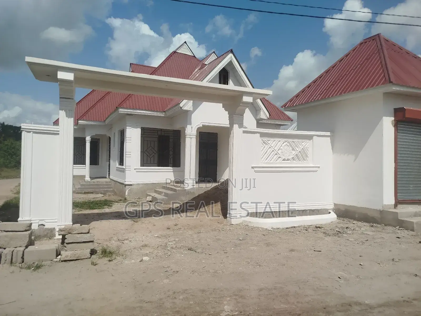 3bdrm House in Ungindoni Kisaranga, Kigamboni for sale