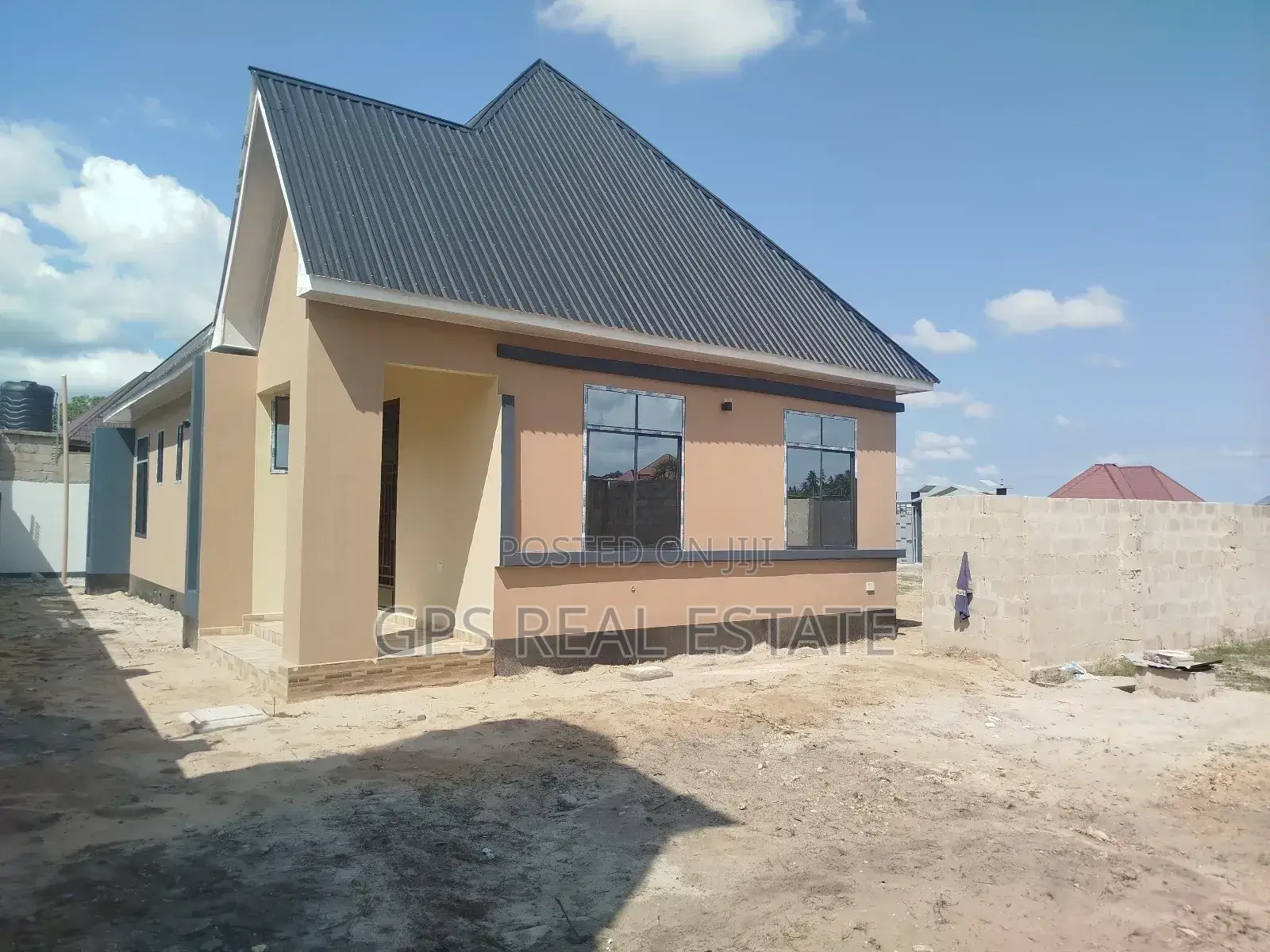 3bdrm House in Kibada Mwela, Kigamboni for sale