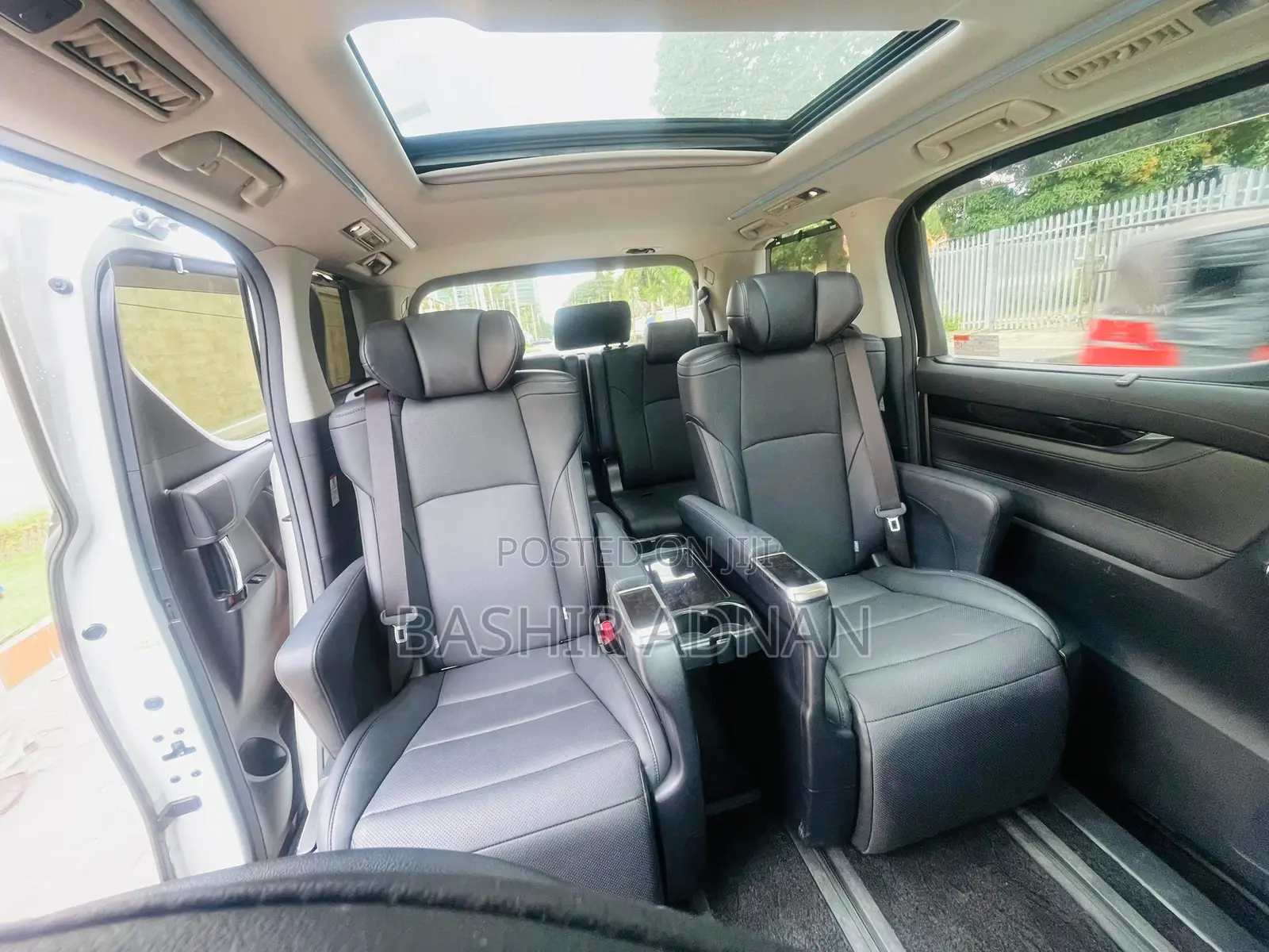 Toyota Alphard 2.5 Petrol FWD 2018 White