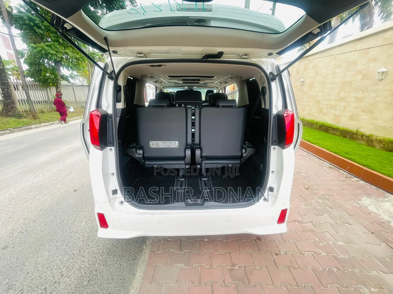 Toyota Alphard 2.5 Petrol FWD 2018 White