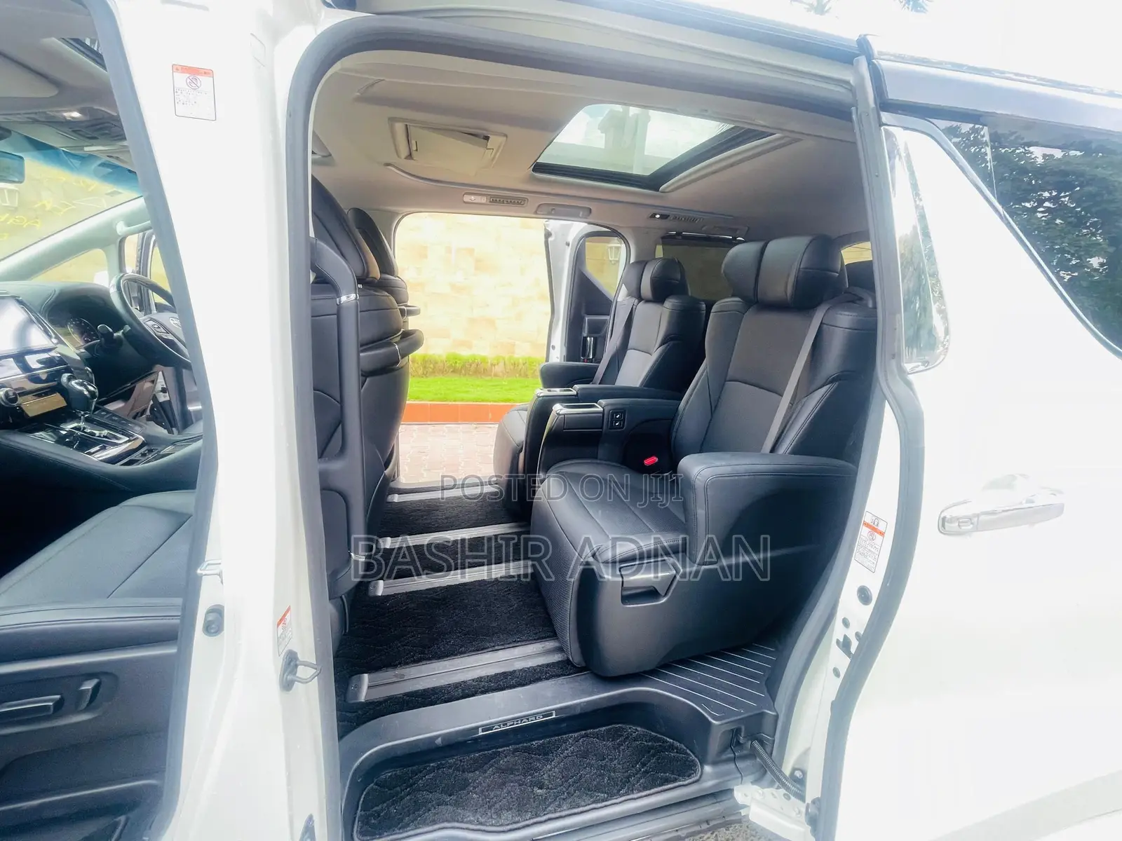 Toyota Alphard 2.5 Petrol FWD 2018 White