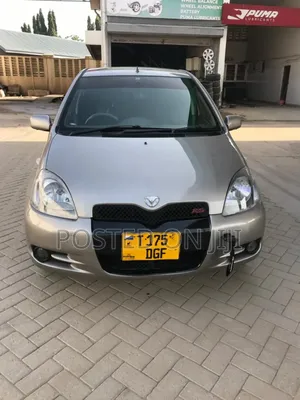 Toyota Vitz 2006 Gray
