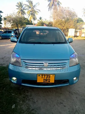Toyota Raum 2003 Blue