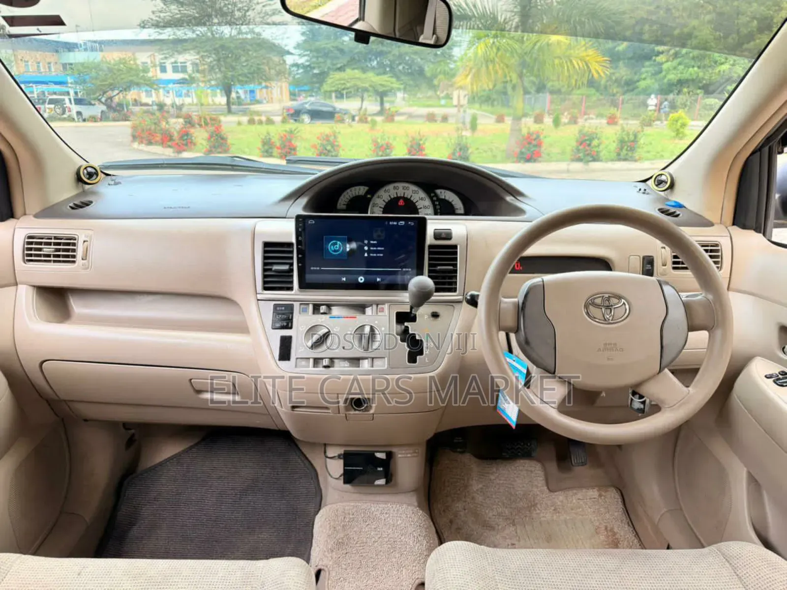 Toyota Raum 2005 Gold