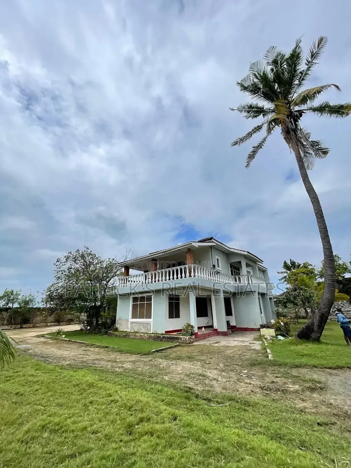 8bdrm House in Patricks Real Estate, Mbezi Beach for sale