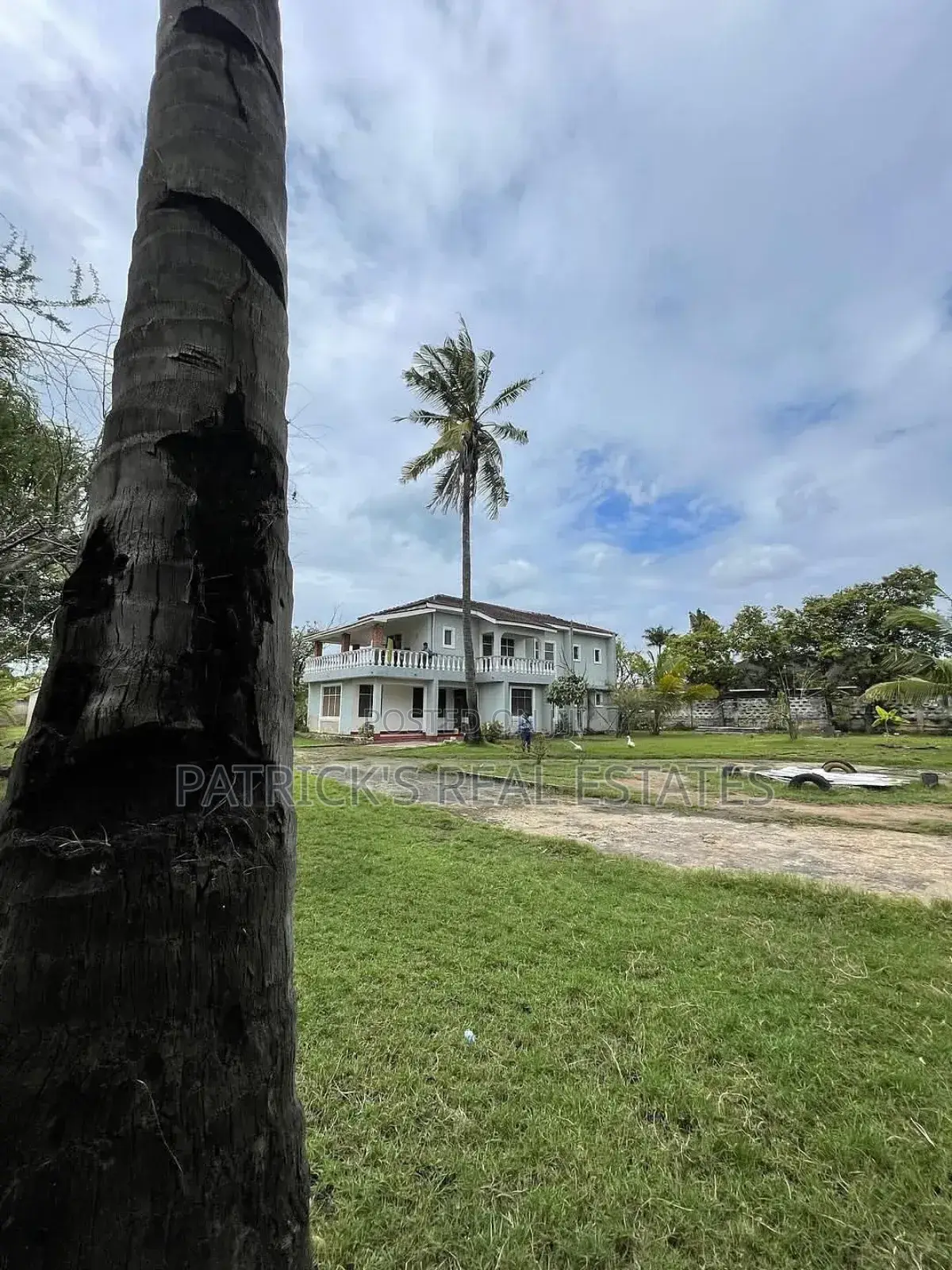 8bdrm House in Patricks Real Estate, Mbezi Beach for sale