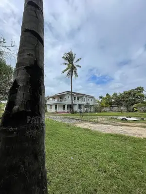 8bdrm House in Patricks Real Estate, Mbezi Beach for sale