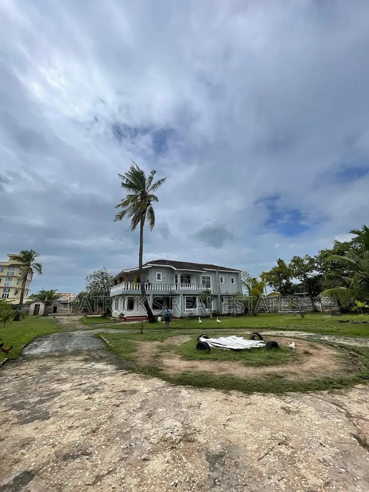 8bdrm House in Patricks Real Estate, Mbezi Beach for sale