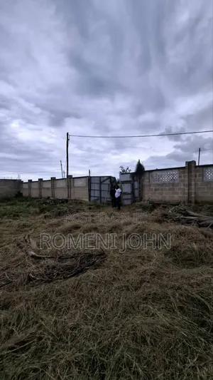 Kiwanja Sqmita 1570 Kinauzwa Milioni 450 Mbweni Jkt.