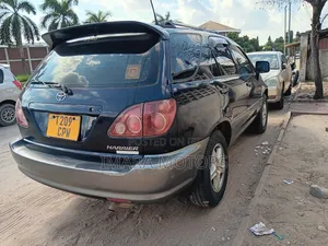 Toyota Harrier 2004 Blue
