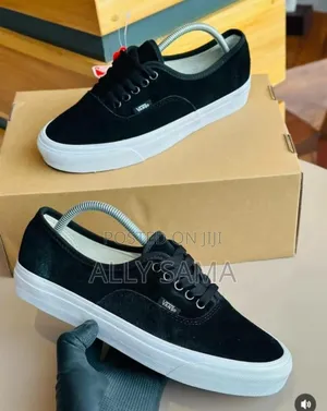 Men's Sneakers Vans Material Leather