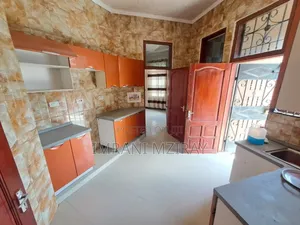3bdrm Apartment in Kariakoo for rent