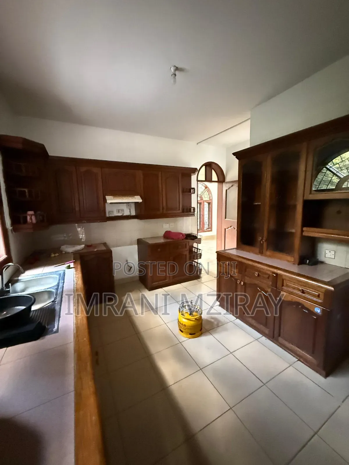 3bdrm Apartment in Kariakoo for rent