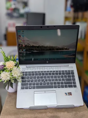 Laptop HP ProBook 445 G9 8GB AMD Ryzen 7 SSD 256GB