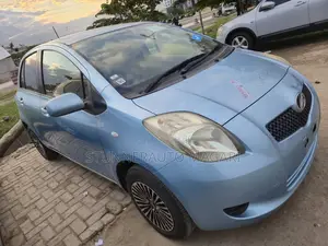 Toyota Vitz 2006 Blue