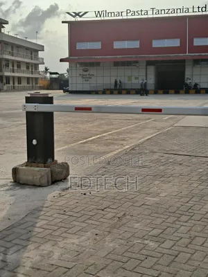 Boombarier Gate Installation