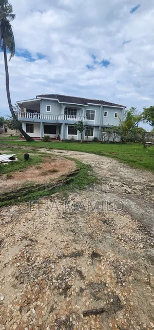 7bdrm House in Mbezi Beach, for sale