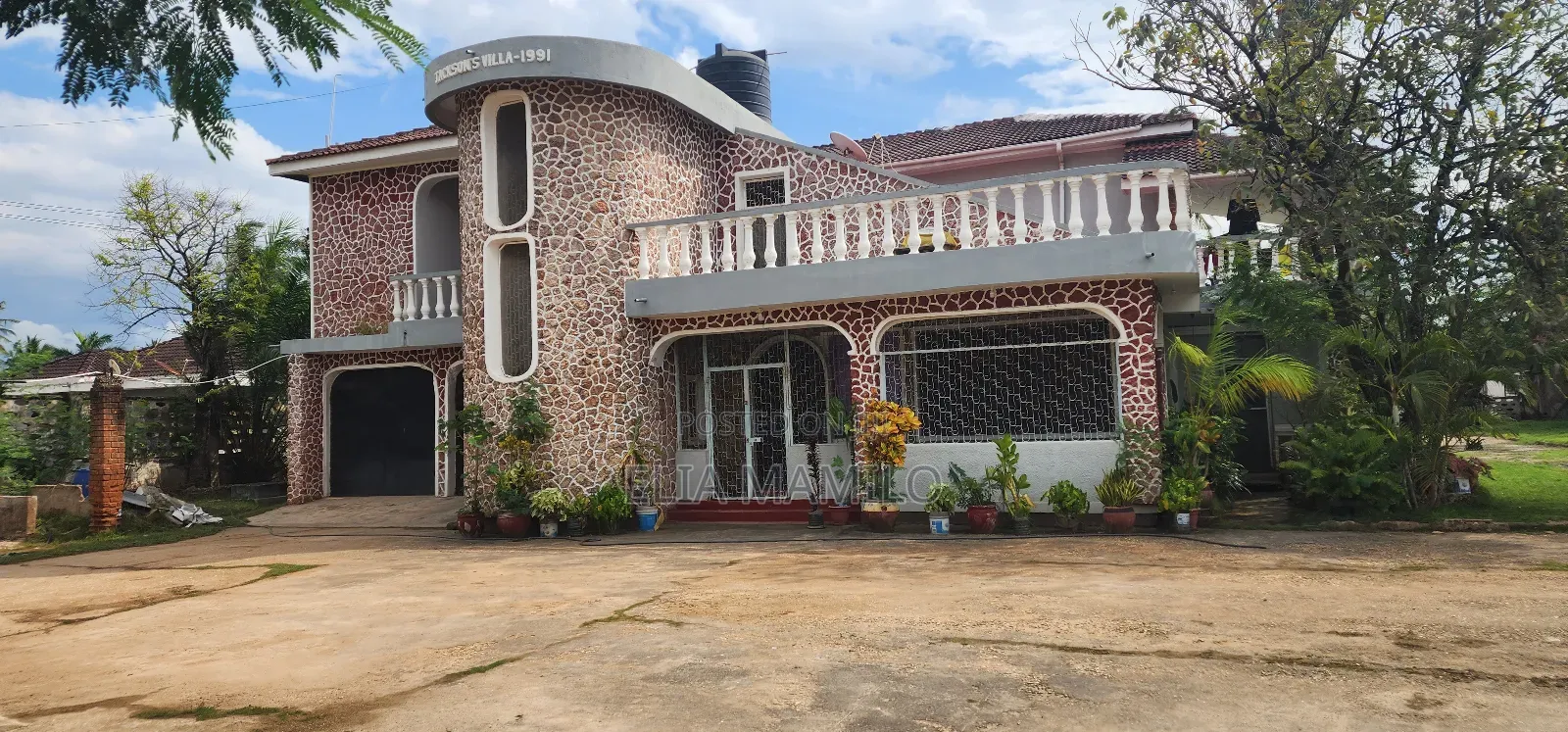7bdrm House in Mbezi Beach, for sale