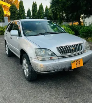 Toyota Harrier 2003 White