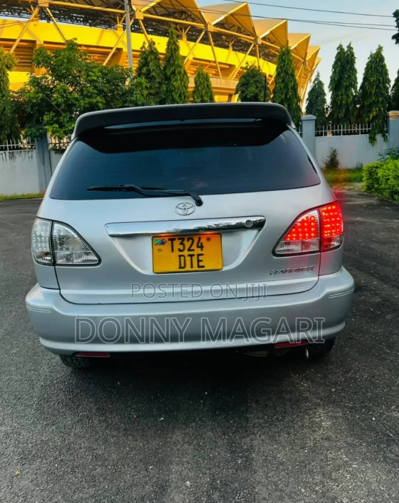 Toyota Harrier 2003 White