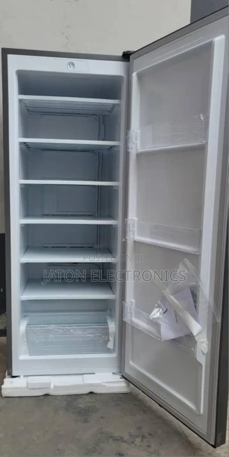 Hisense Stand Freezer Rs819 190lt