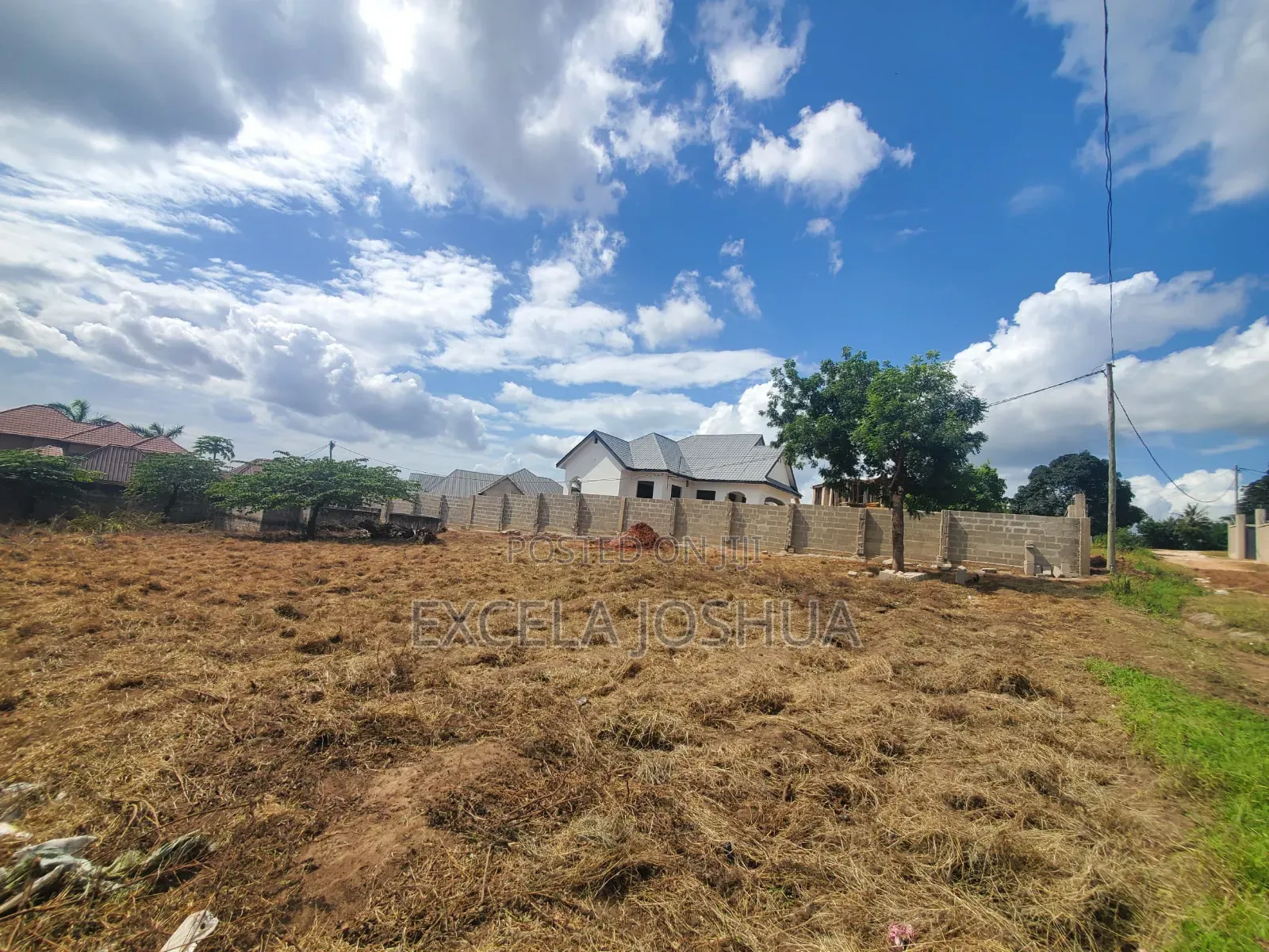 Kiwanja Kinauzwa Madale Maskauti