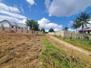 Kiwanja Kinauzwa Madale Maskauti
