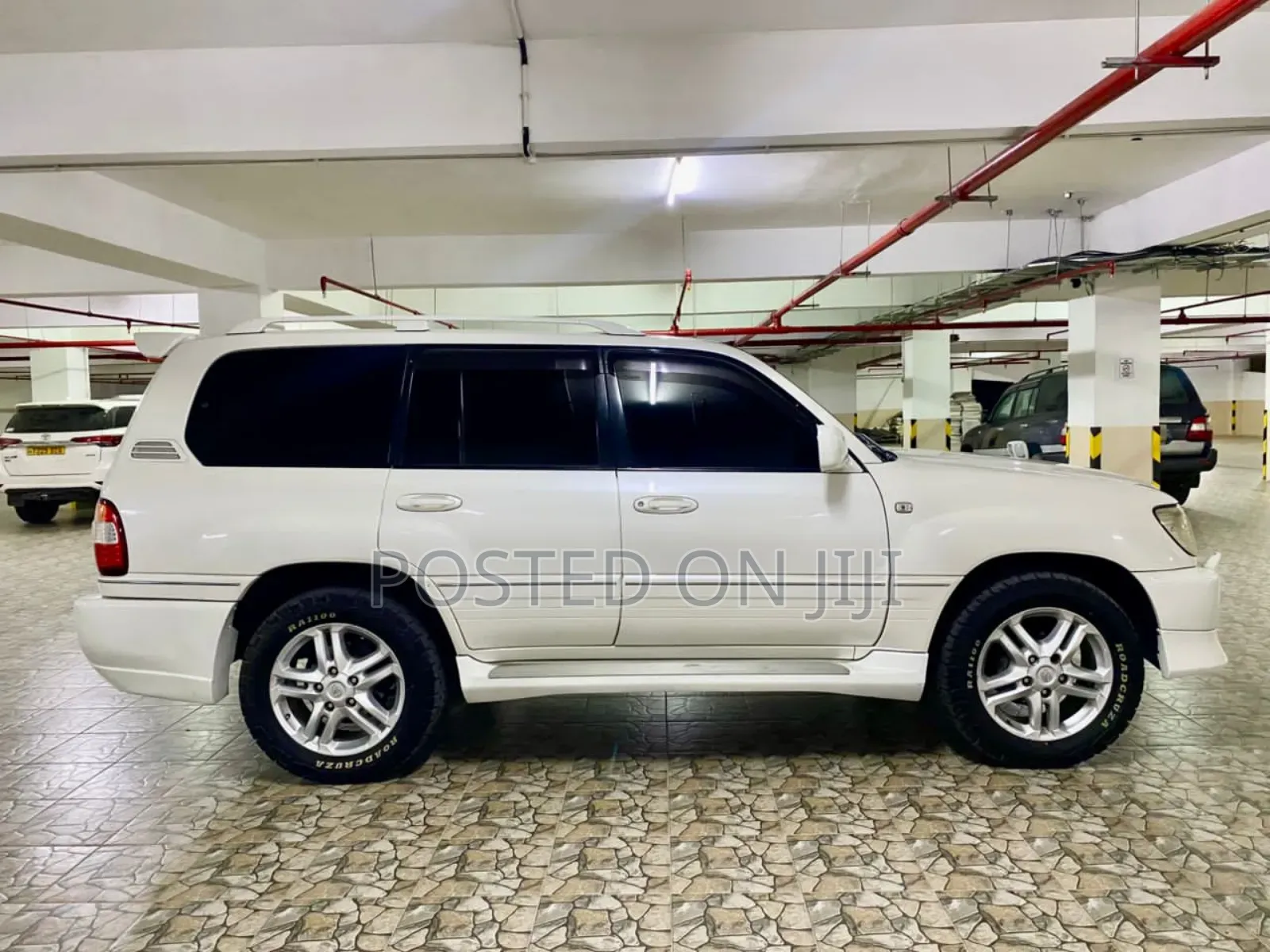 Toyota Land Cruiser 2006 White