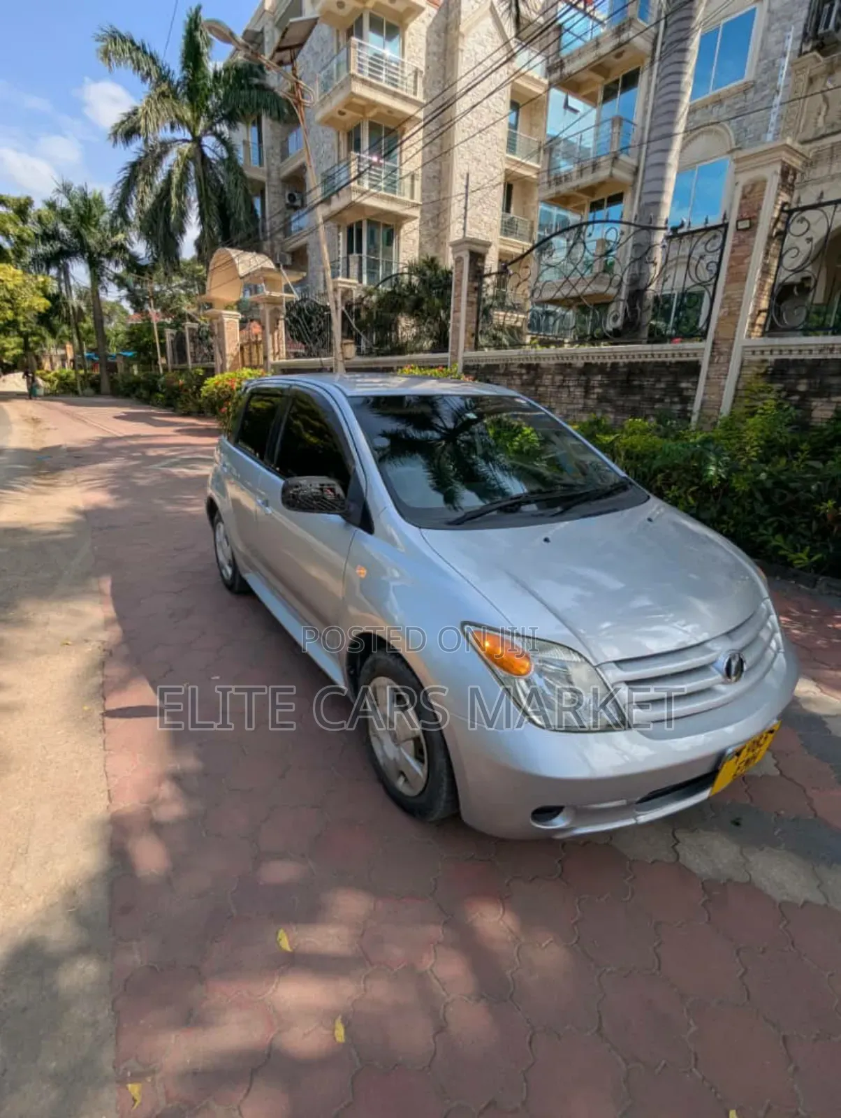 Toyota IST 2006 Silver