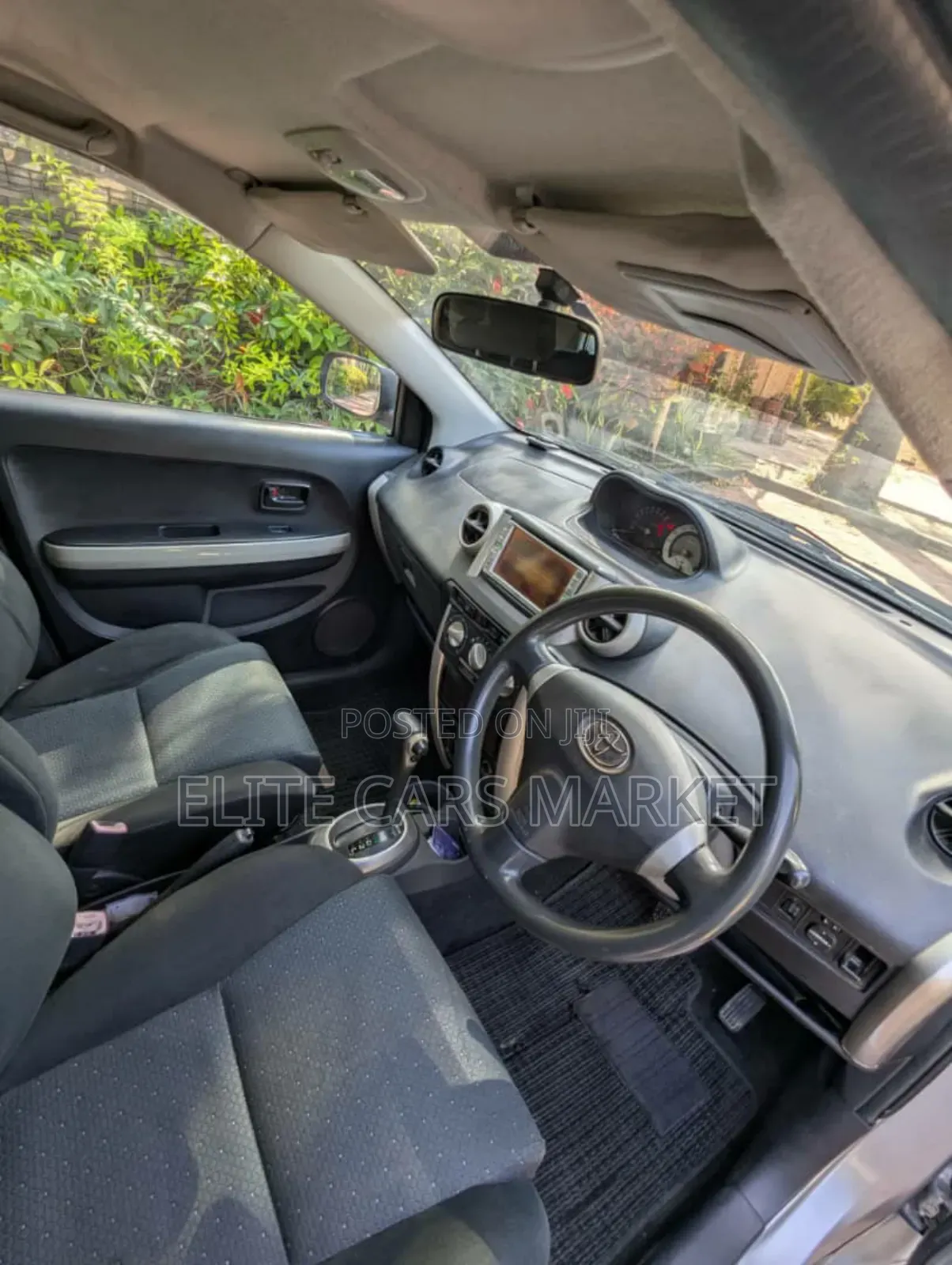 Toyota IST 2006 Silver
