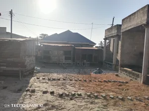 6bdrm Apartment in Tanzania Daresalaam, Ilala for sale