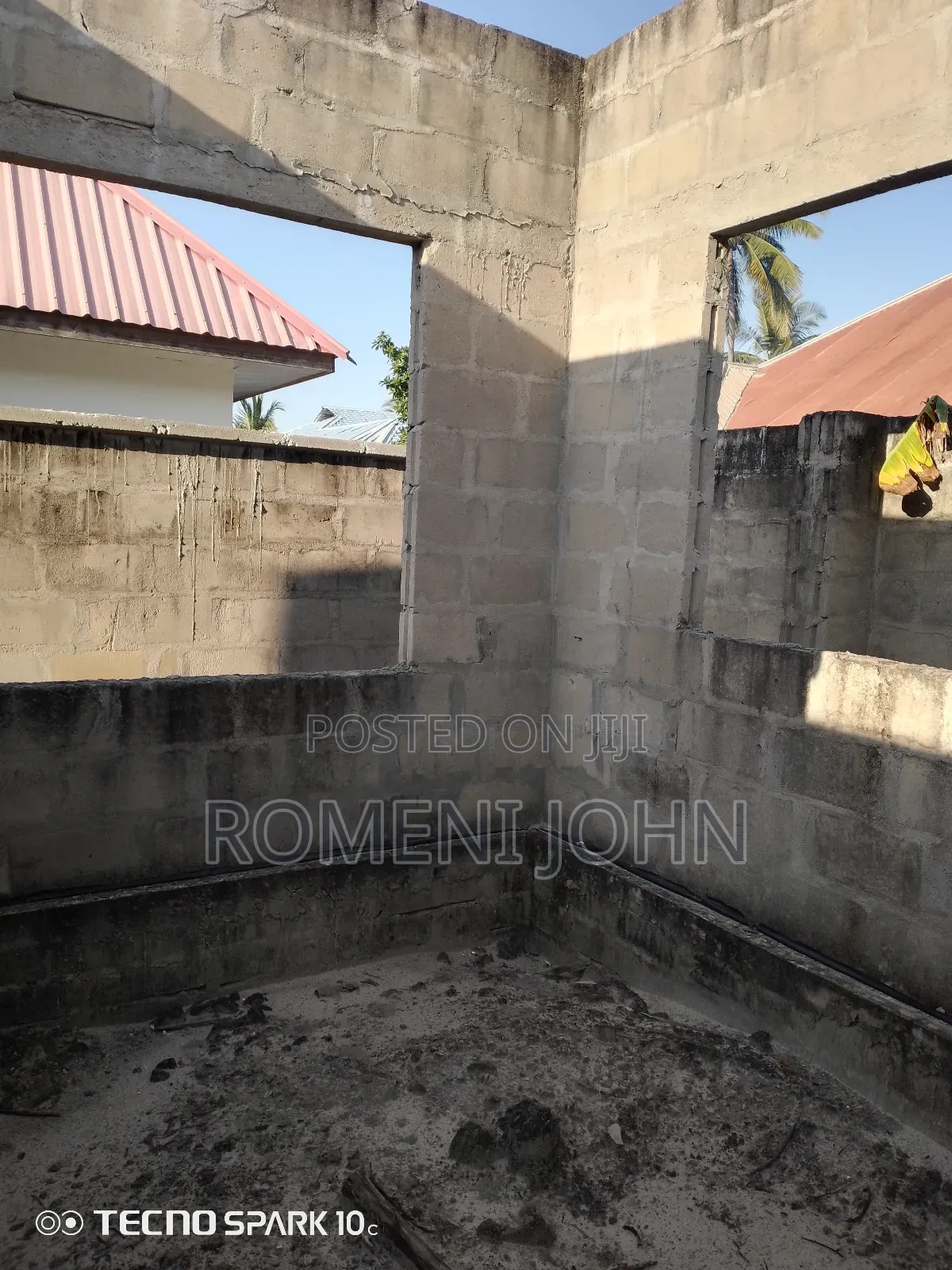 6bdrm Apartment in Tanzania Daresalaam, Ilala for sale