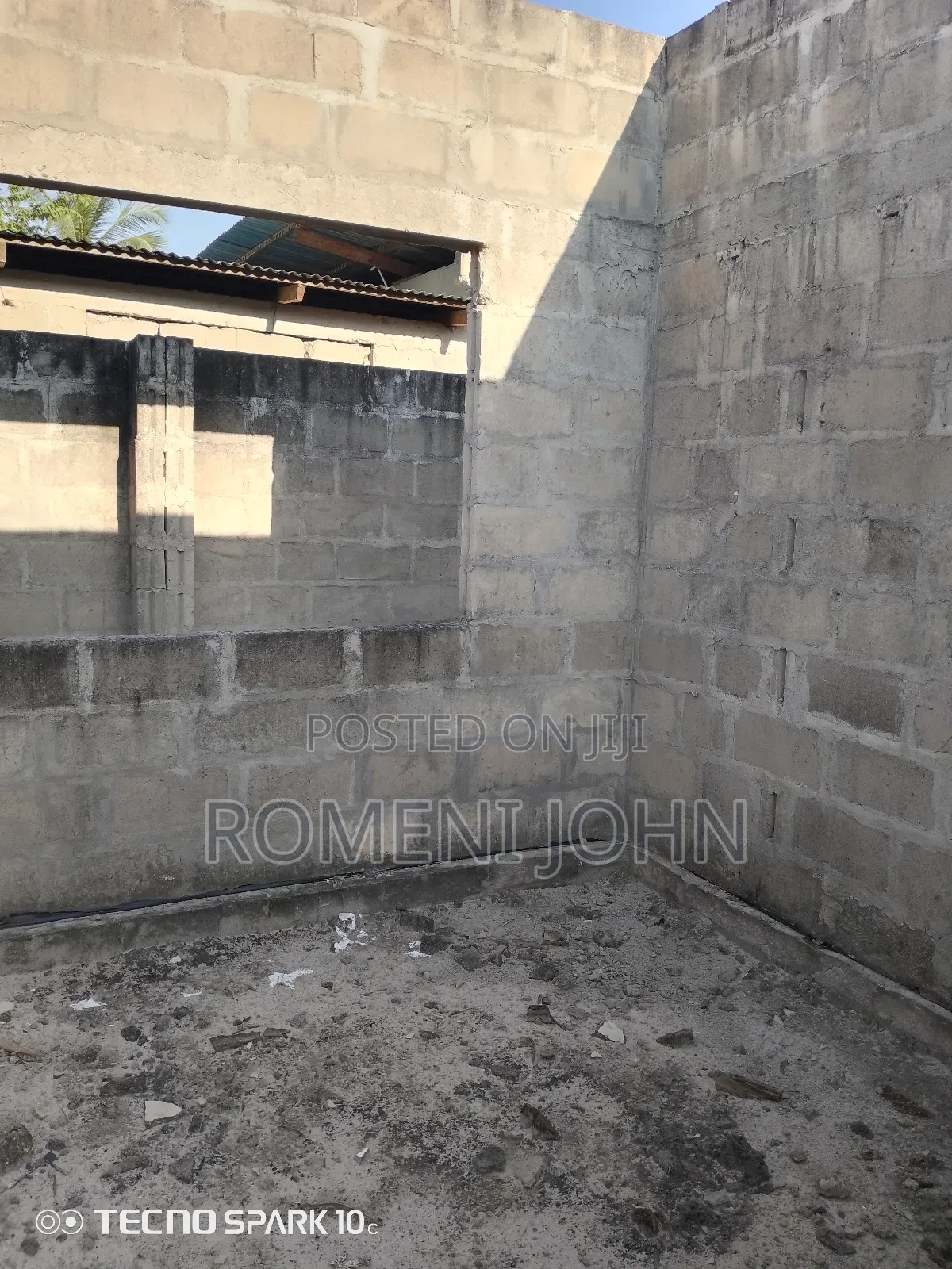 6bdrm Apartment in Tanzania Daresalaam, Ilala for sale