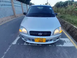 Suzuki Swift 2025 Silver