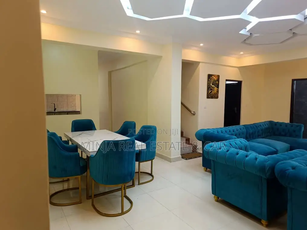 4bdrm Apartment in Upanga West for sale