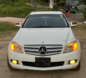 Mercedes-Benz C200 2008 Pearl