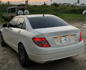 Mercedes-Benz C200 2008 Pearl