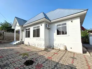 3bdrm House in Tegeta Namanga, Kinondoni for sale