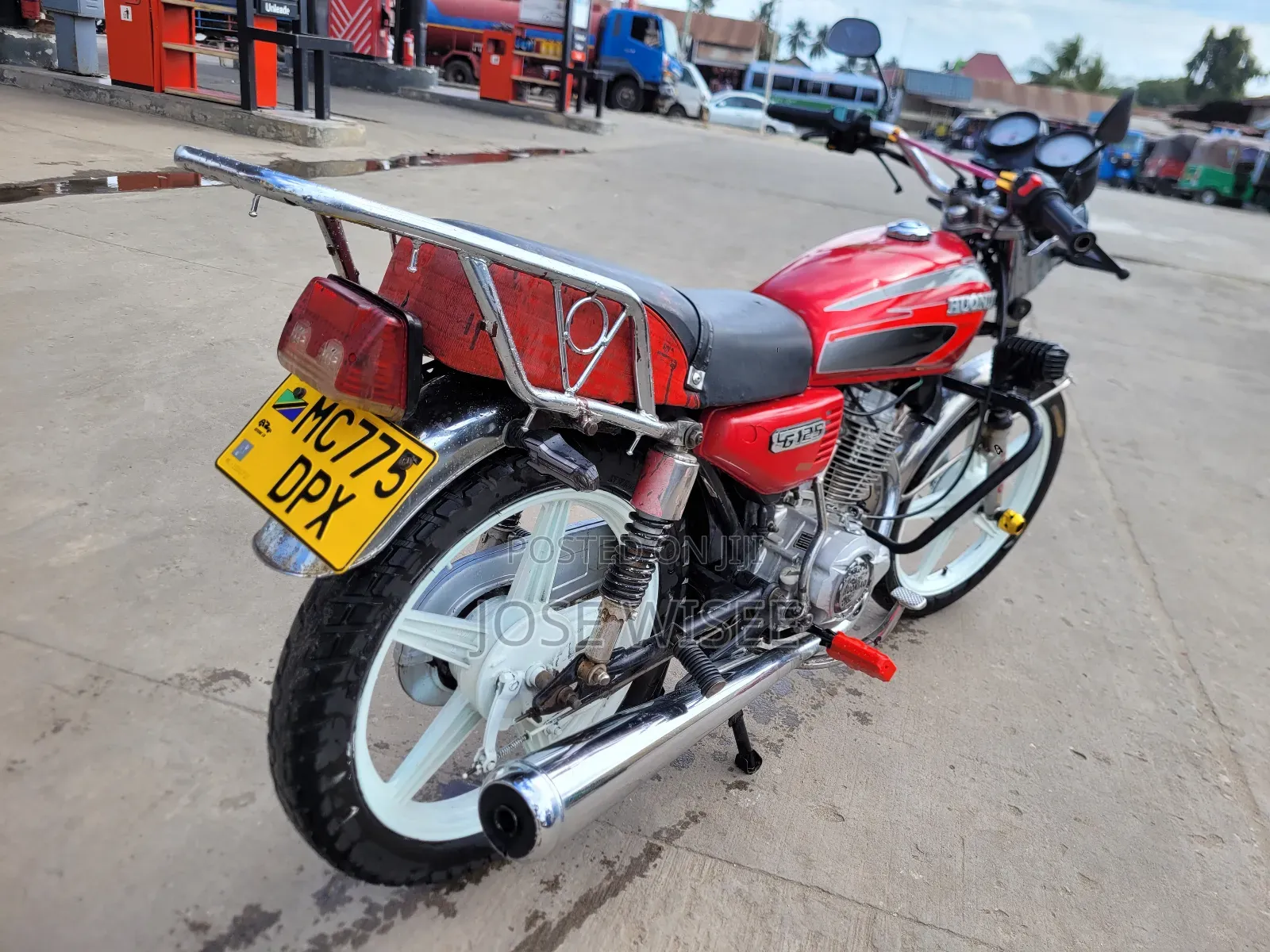 Honda 2025 Red
