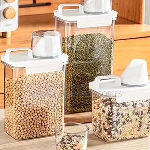Portable Plastic Food Storage