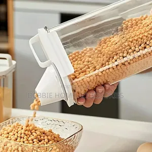 Portable Plastic Food Storage