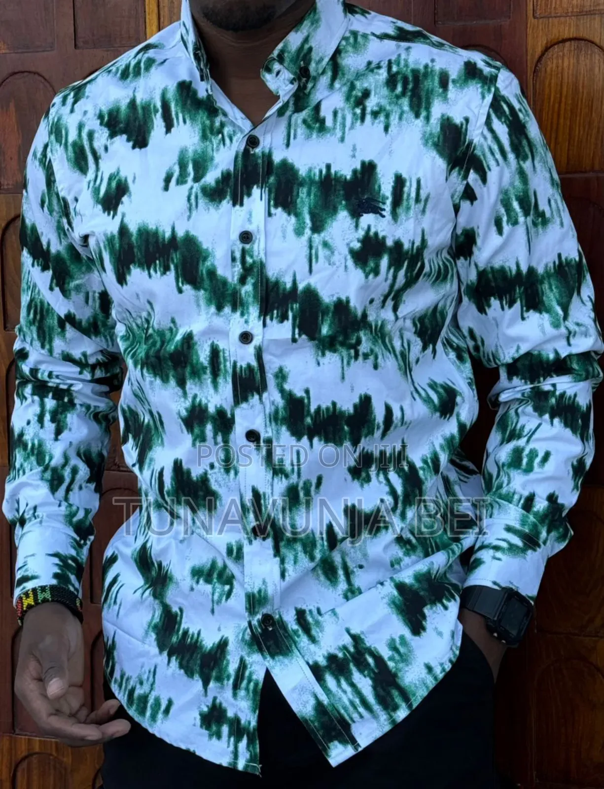 High-Quality Shirts  / for Gentlemen