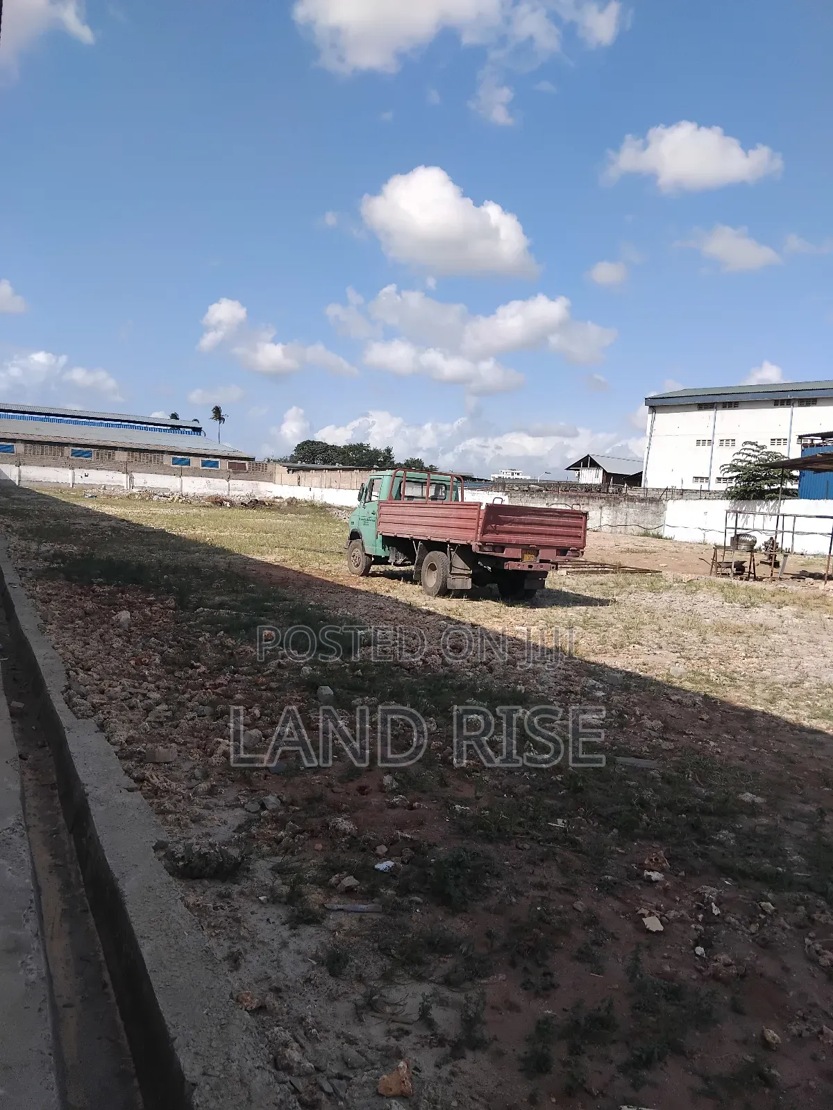6000 SQM Open Yard in Sokota