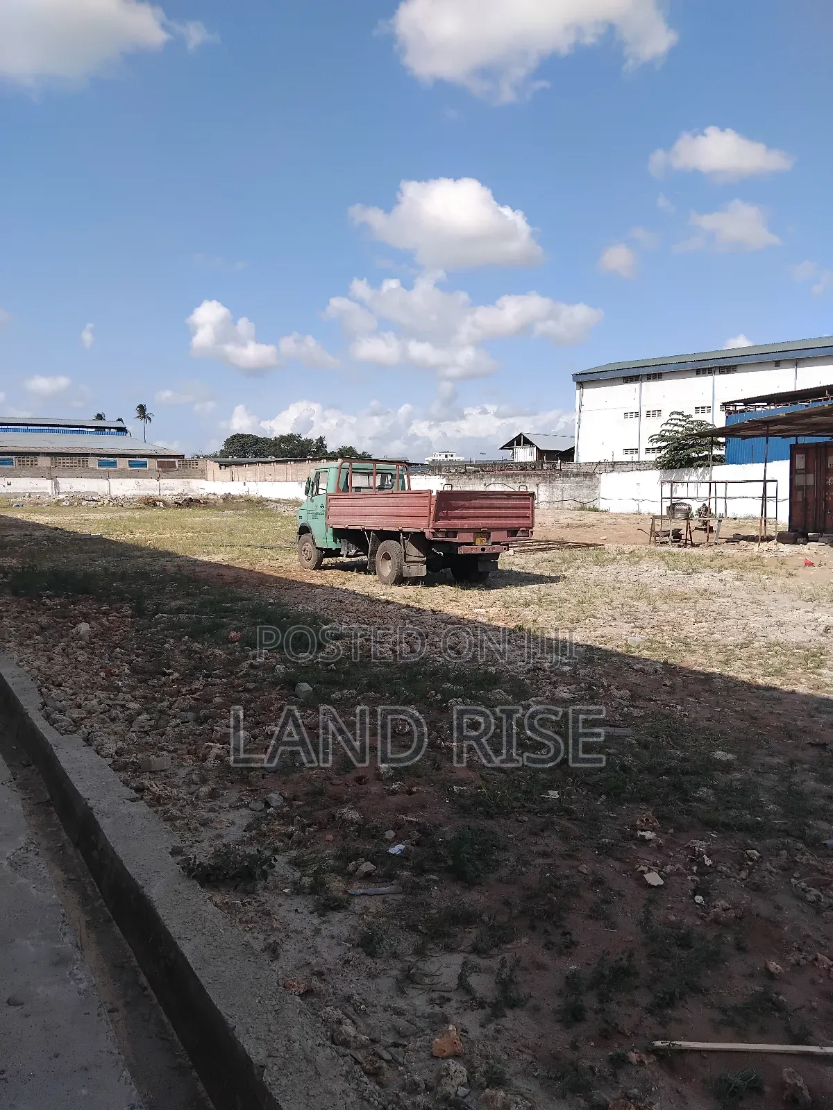 6000 SQM Open Yard in Sokota