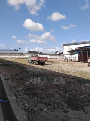 6000 SQM Open Yard in Sokota