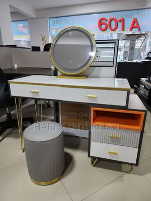 Classic Dressing Table Material Ni Mazuri Zimebaki Chache