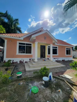 3bdrm House in Yusuph Mchakama, Kinyerezi for sale